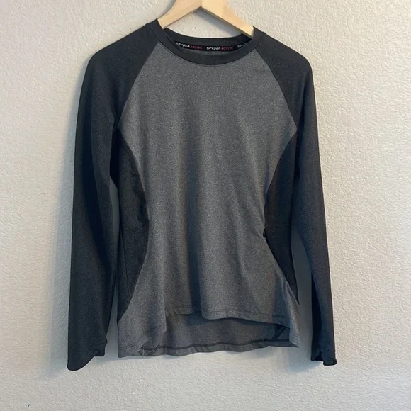 Spyder Active Long Sleeve Top Athletic Gray size Medium - Picture 3 of 12